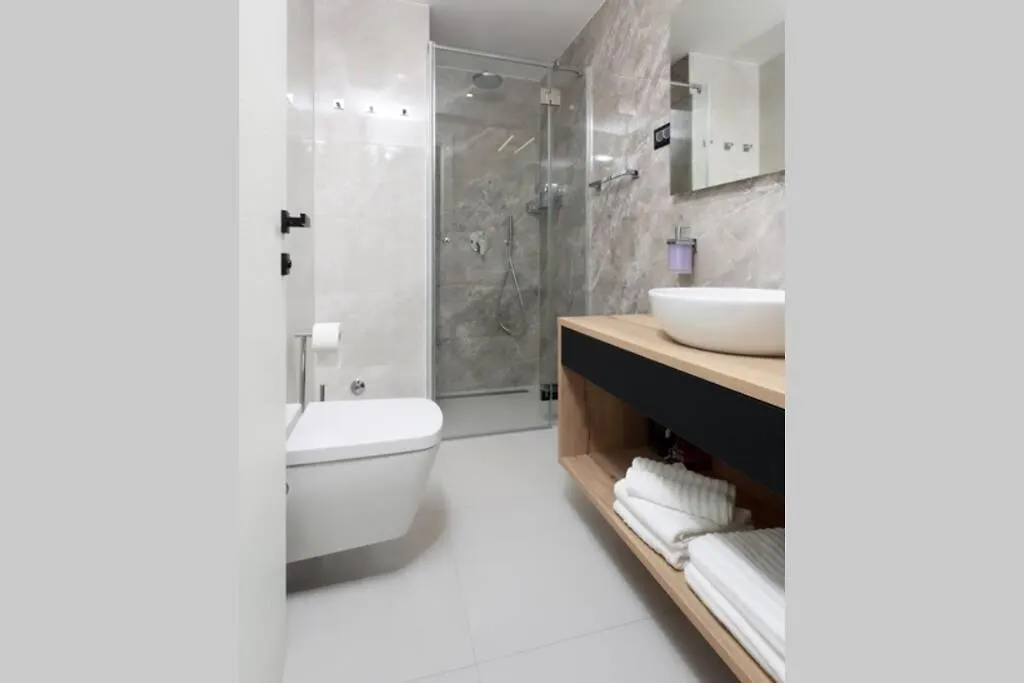Marena - Trees To Seas Luxury Escape Apartment Opatija
